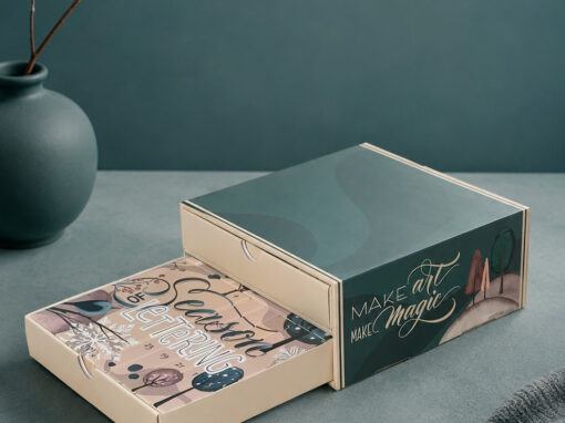Verpackungsdesign Adventskalender mit Illustration und Lettering